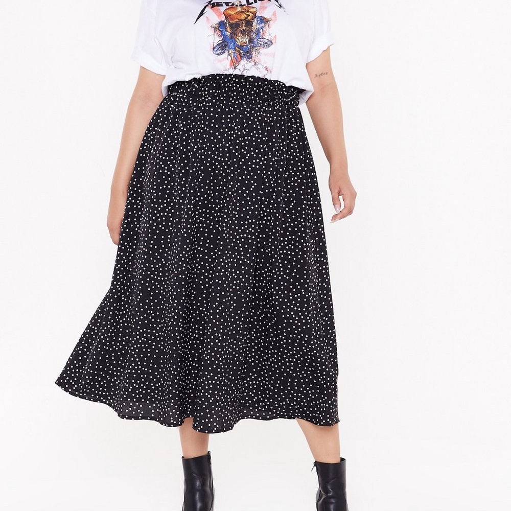 PLUS SIZE High-waisted polka dot mini skirt